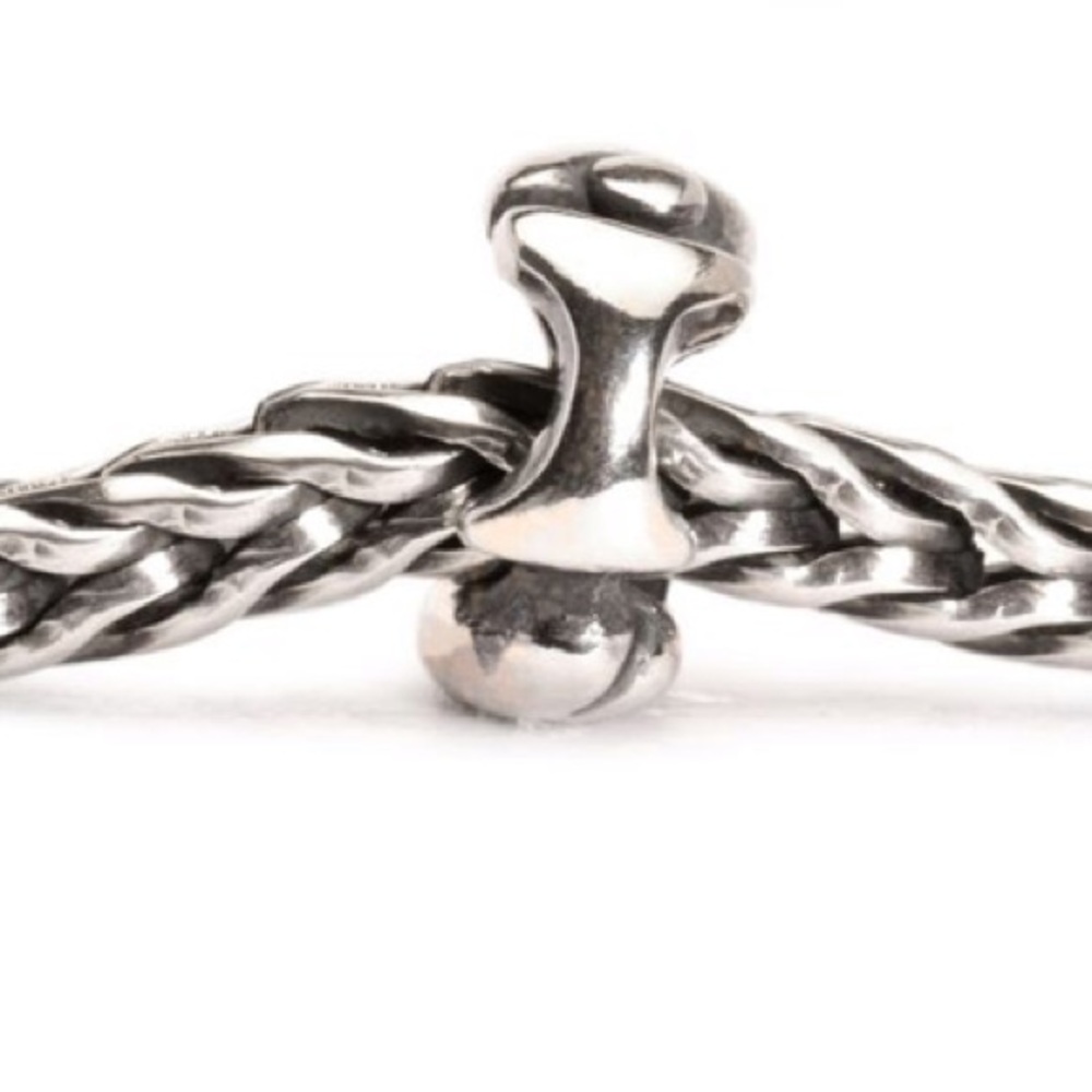 Letter I Trollbead
